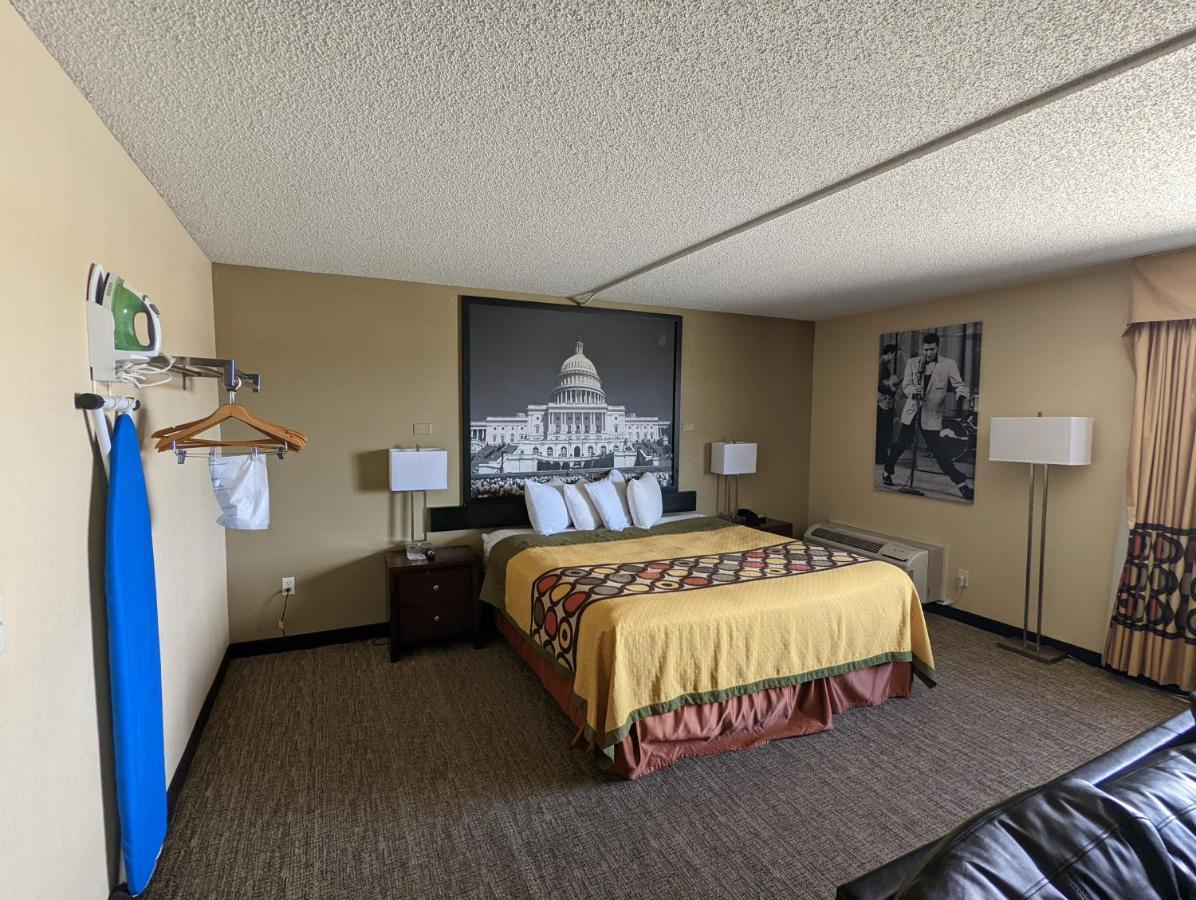 Hotel Super 8 By Wyndham Wichita North Extérieur photo