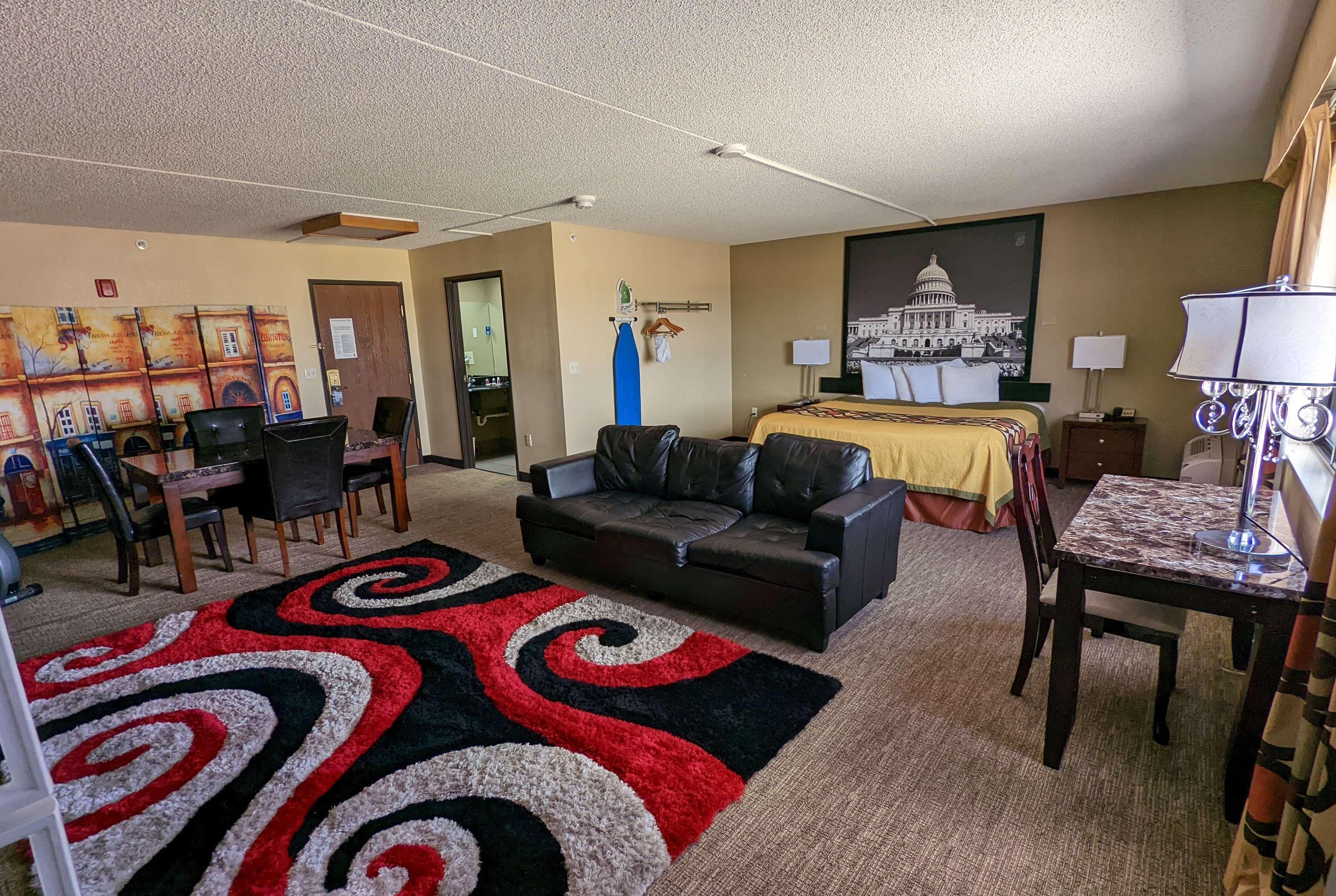 Hotel Super 8 By Wyndham Wichita North Extérieur photo