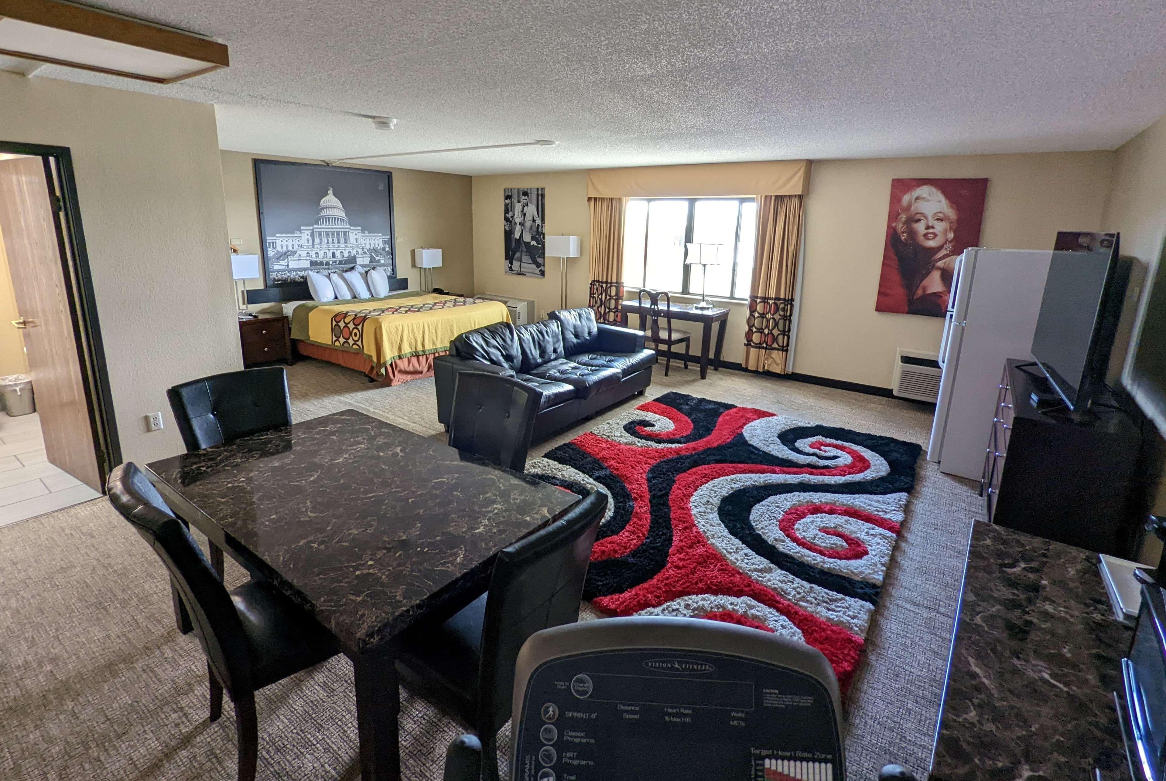 Hotel Super 8 By Wyndham Wichita North Extérieur photo